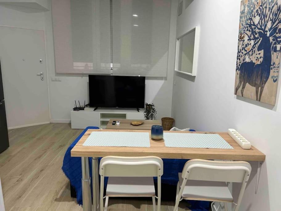 Estudio Avd. Velazquez Malaga Ngoại thất bức ảnh